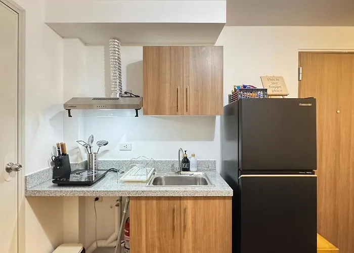 Shane's Spot Pool Netflix And Wi-fi Near Cbd Apartamento Manila
