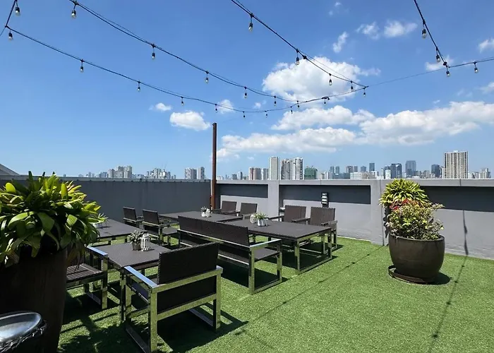 Apartamento Shane's Spot Pool Netflix And Wi-fi Near Cbd Manila